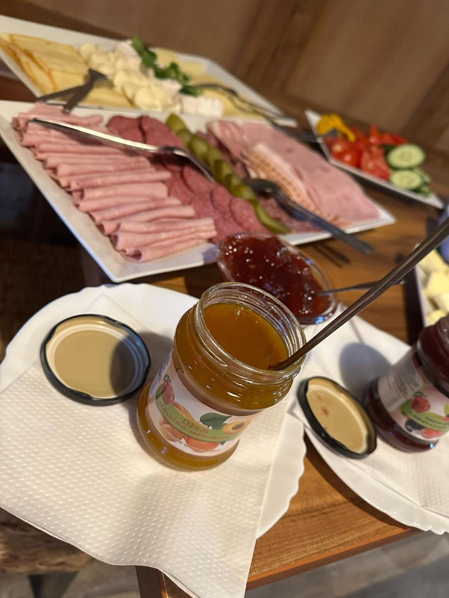 Restaurace Stara Lipa Hotel Česká Lípa Bagian luar foto