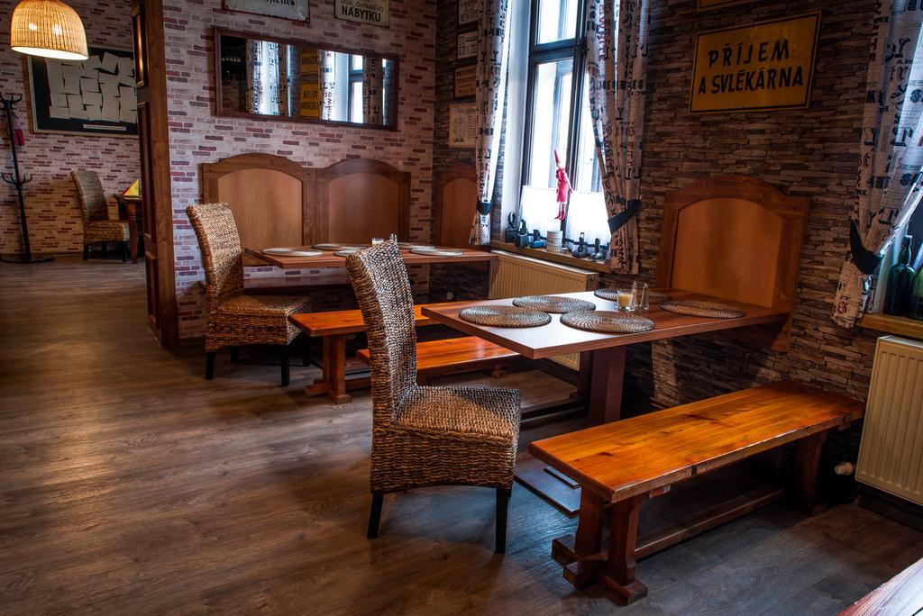 Restaurace Stara Lipa Hotel Česká Lípa Bagian luar foto