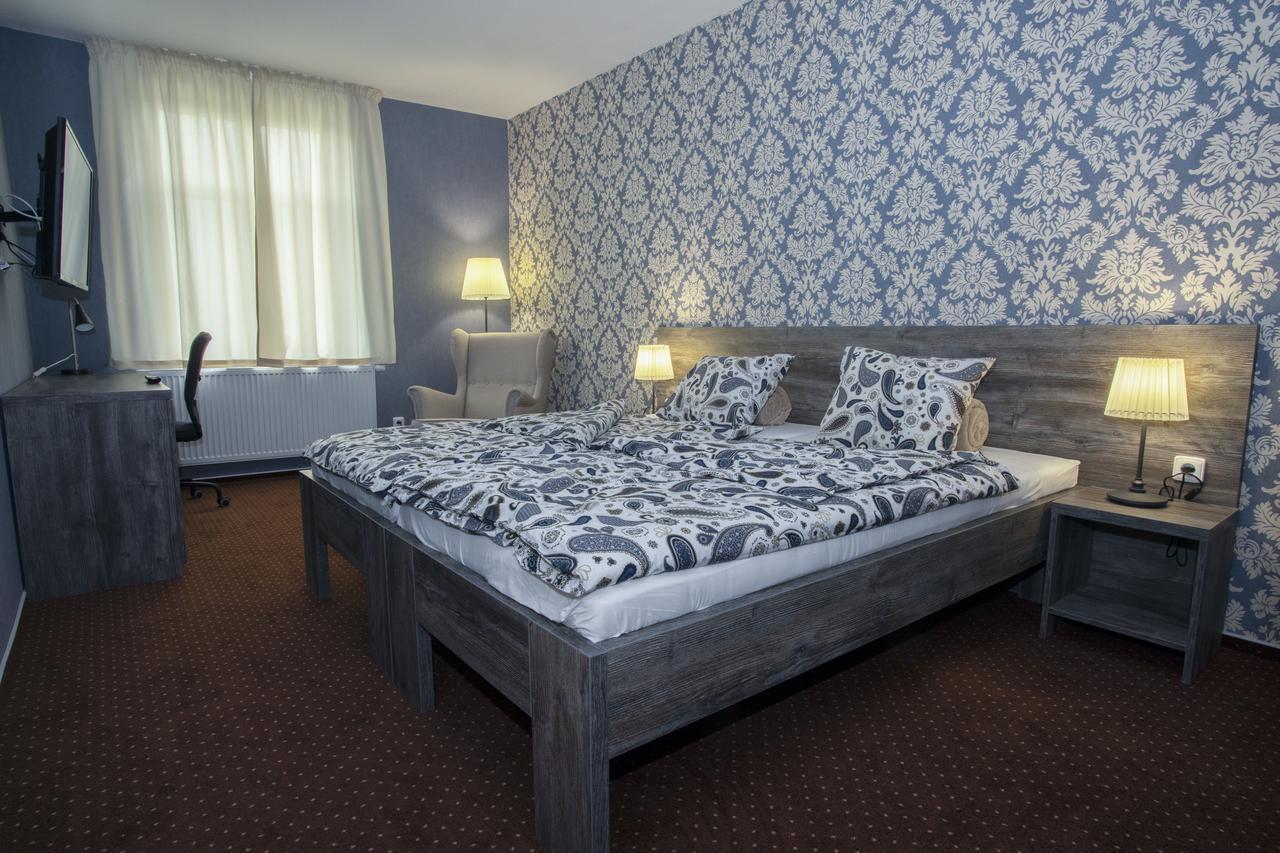 Restaurace Stara Lipa Hotel Česká Lípa Bagian luar foto